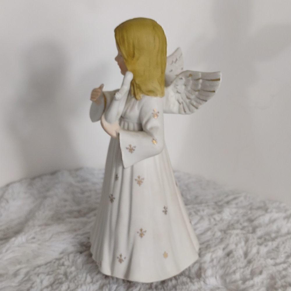 Gorham Rotating Musical Figurine  - Picture 4 of 8